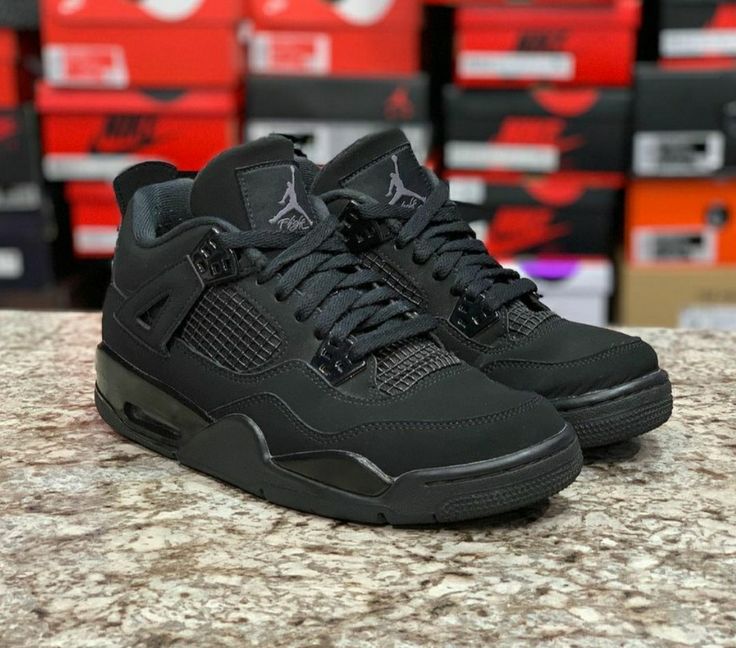 Nike Air Jordan 4 - Black Cat