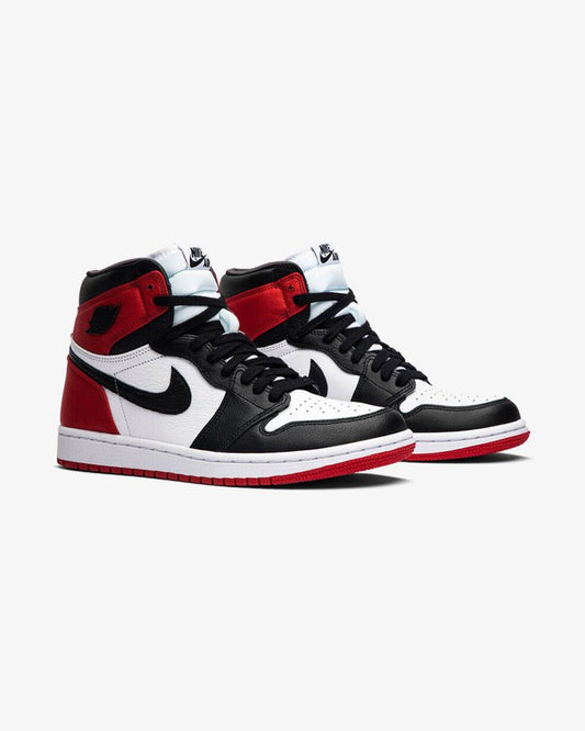 Nike Air Jordan 1 Retro High - Black Toe