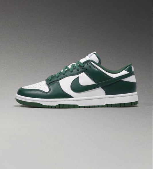 NIKE DUNK LOW - Green